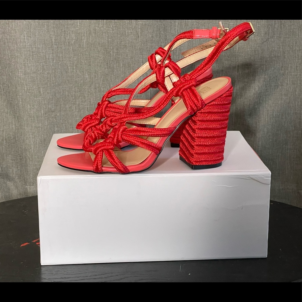 #6102 - Cabi Tiptoe Red Rope Sandals